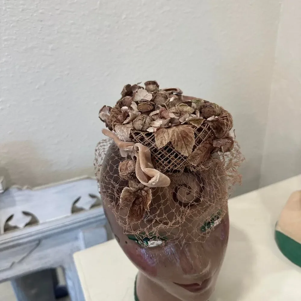 Lenore Marshall Women’s Cap Brown Velvet Floral Net Veil Hat Taupe 1950s